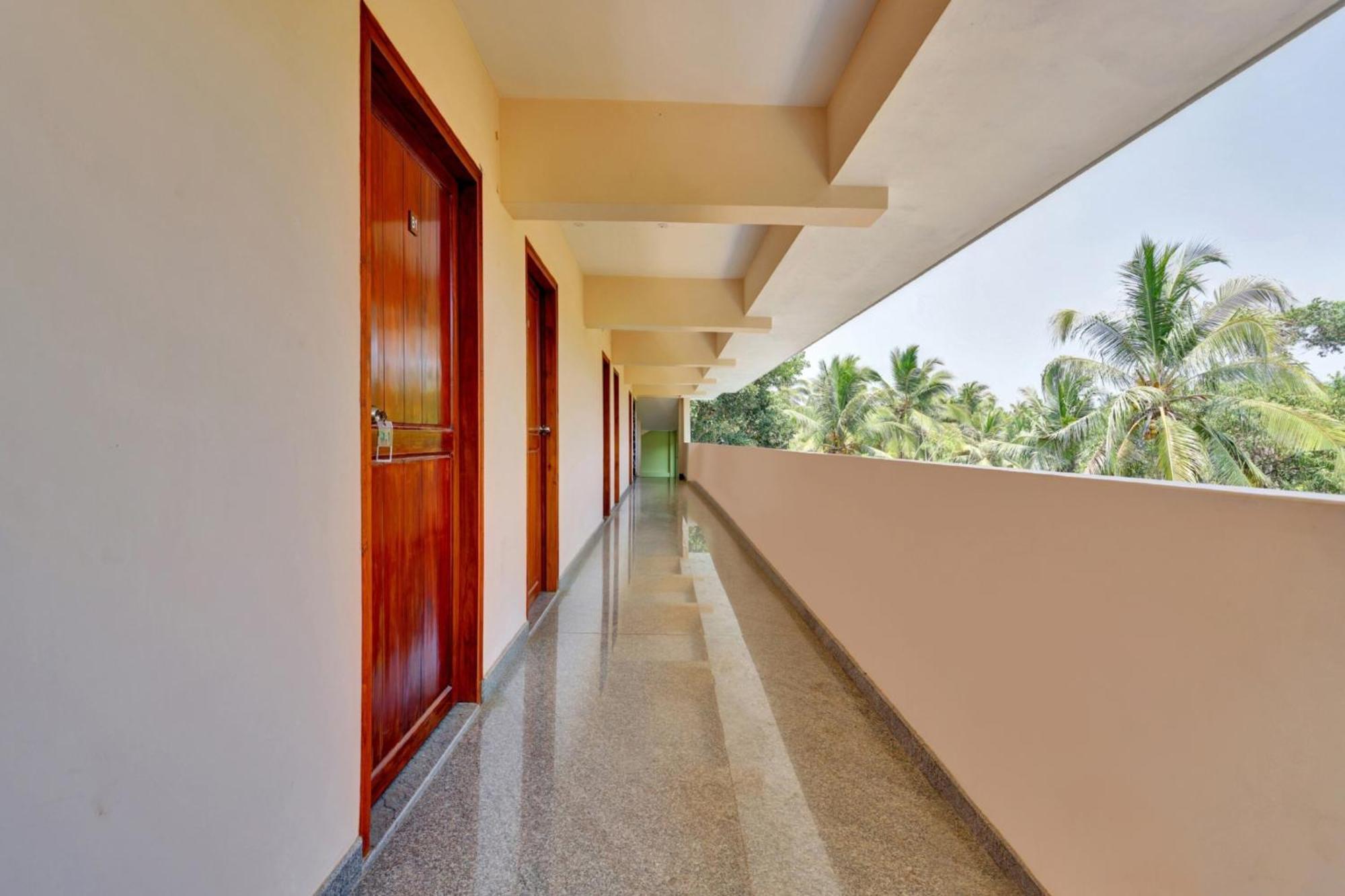 Hotel O Family Castle Inn Collection O Thiruvananthapuram Екстериор снимка