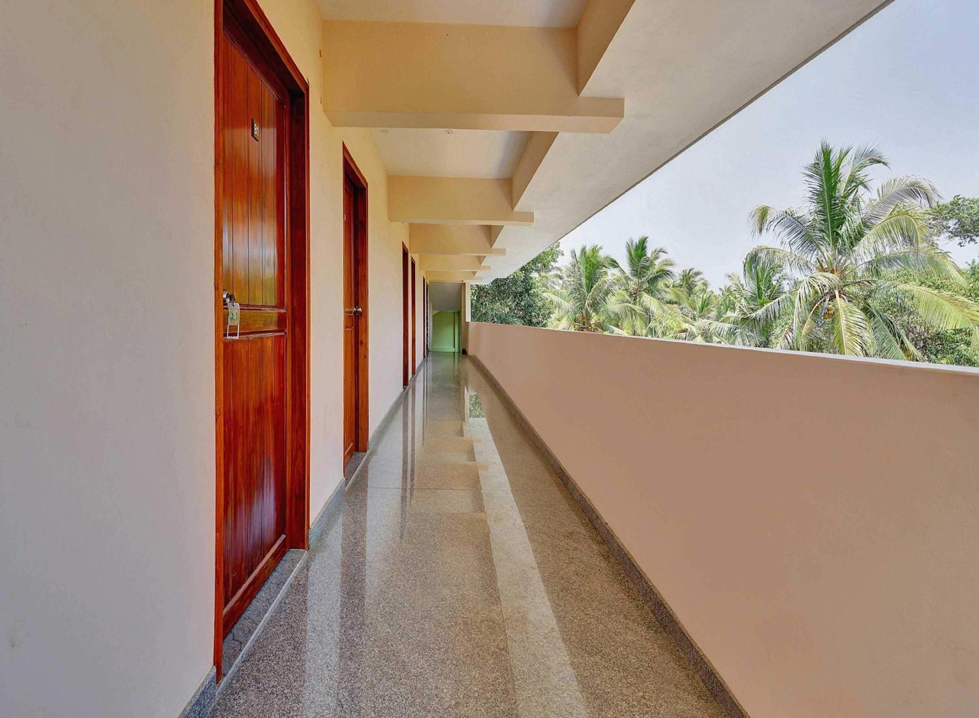 Hotel O Family Castle Inn Collection O Thiruvananthapuram Екстериор снимка